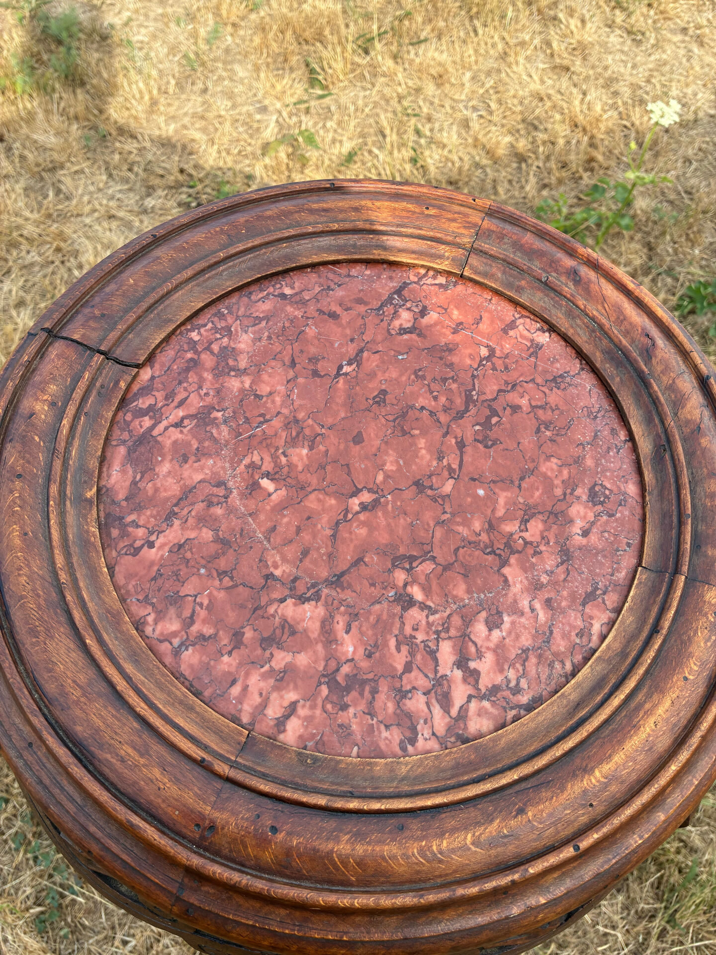 Guéridon or side table from the 1930s.