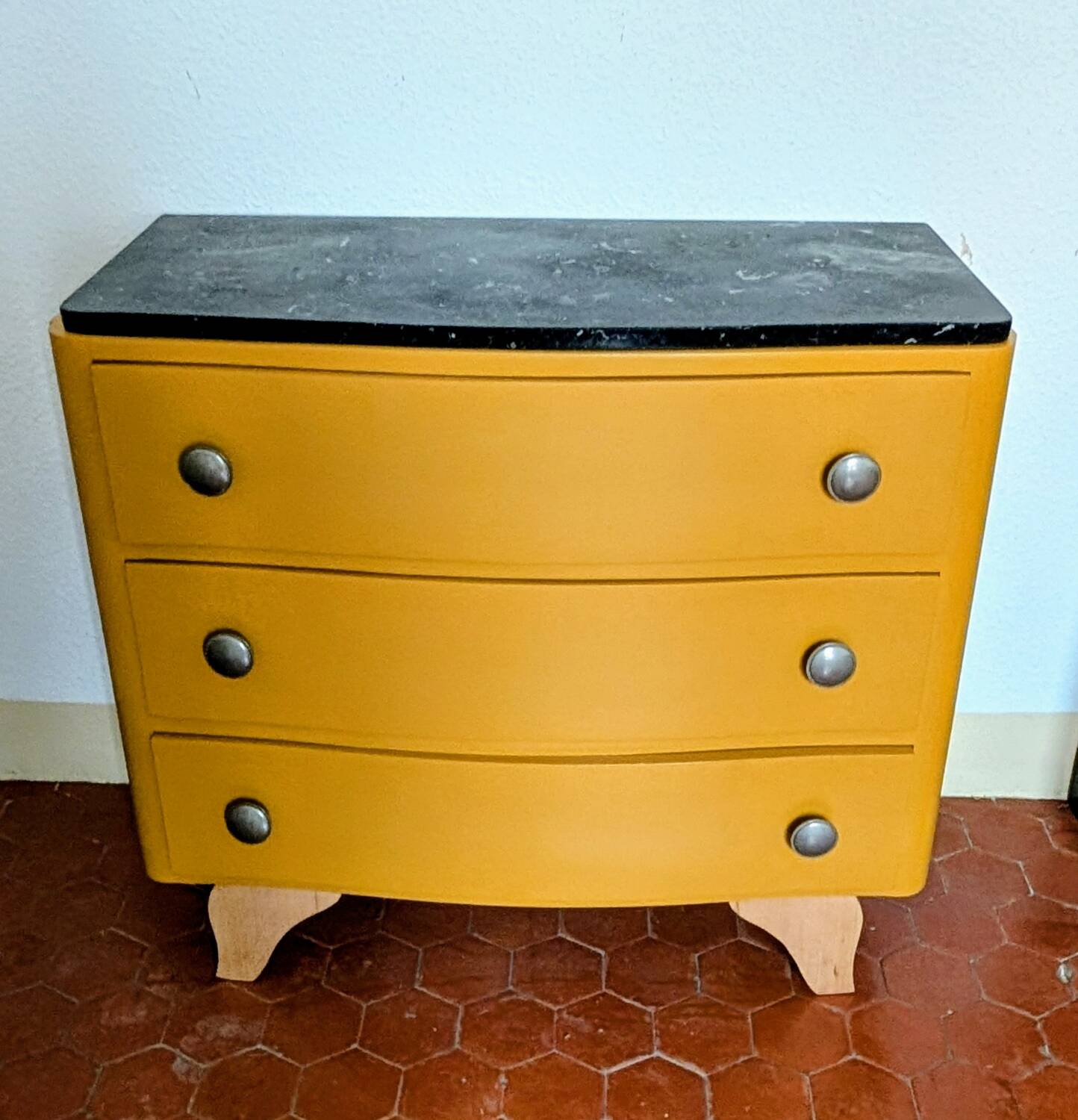 Art Deco chest of drawers