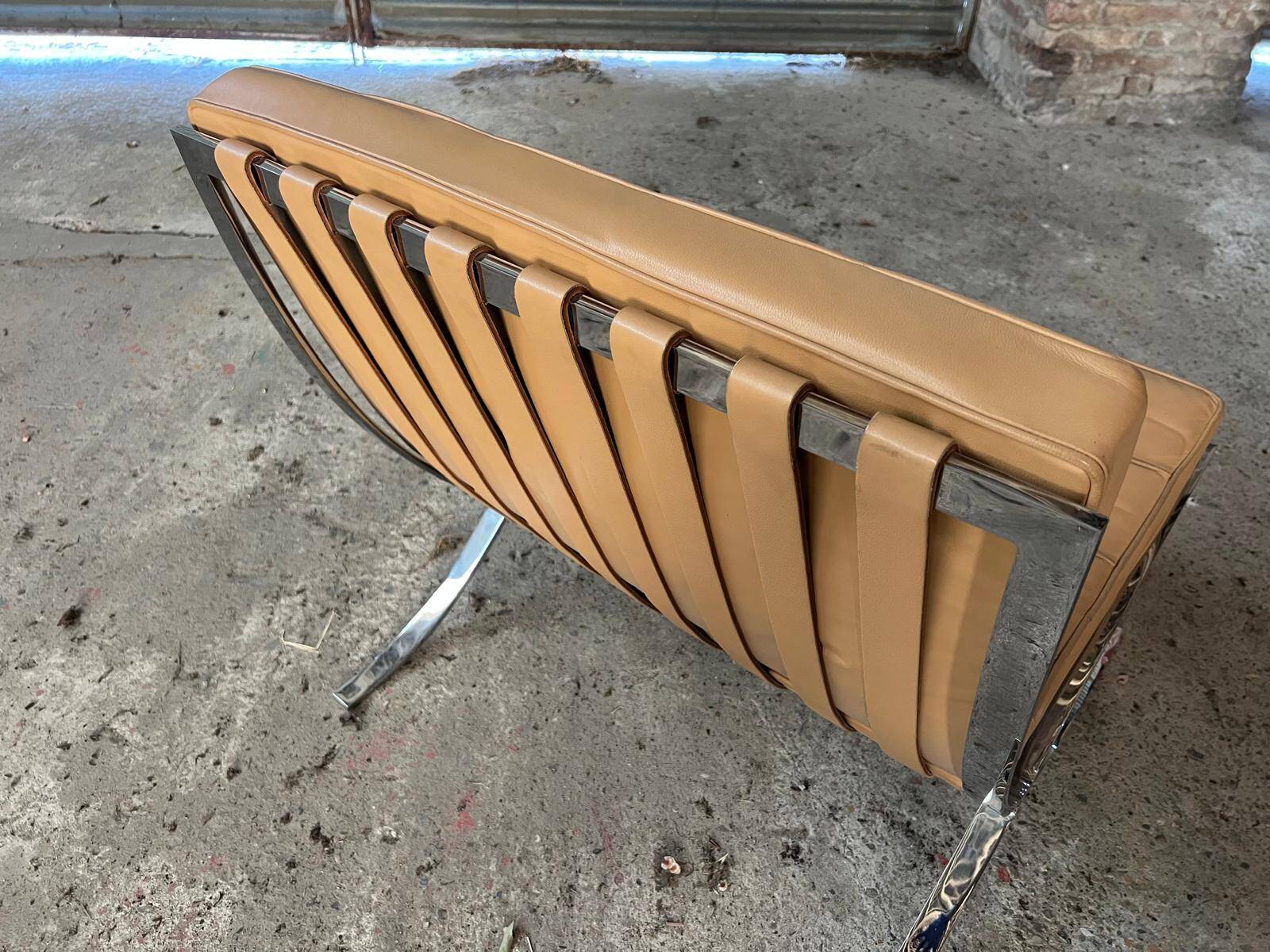 Barcelona Chair Knoll