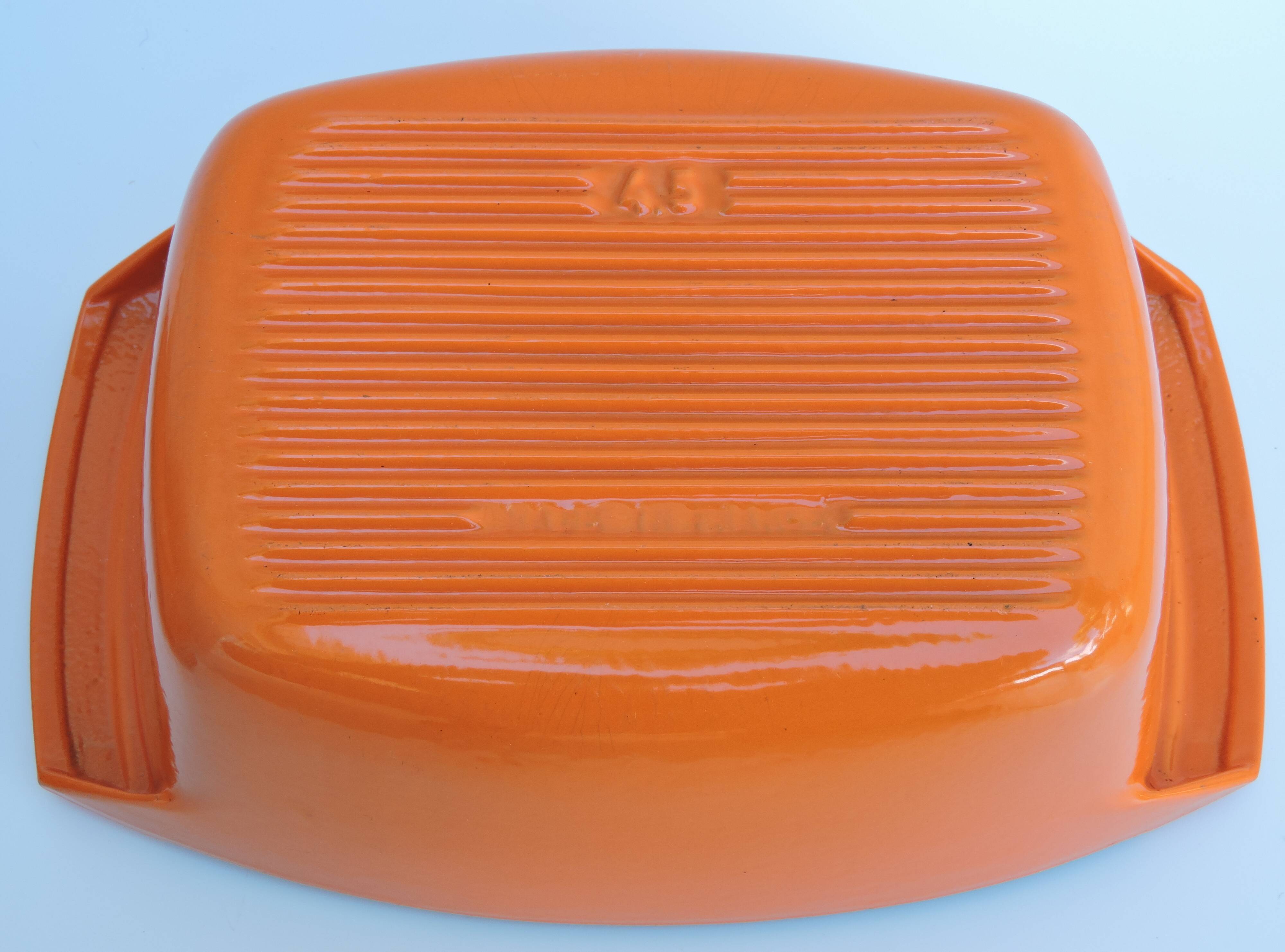 Enamelled cast iron casserole Le Creuset 4L5 designed by Raymond Loewy Vintage