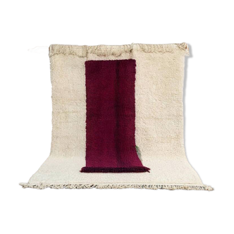 Magnificent handcrafted rug 200cm x 250cm