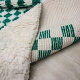 Green square Berber rug size 150 x 250 cm