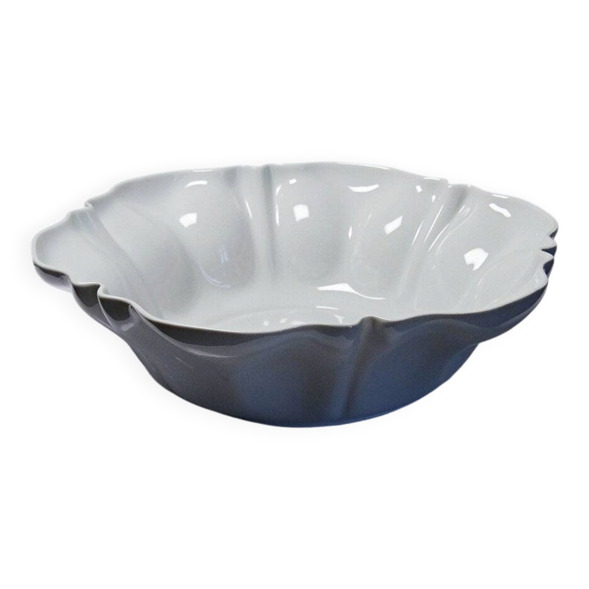 Large fruit bowl / salad bowl in fine white Limoges porcelain, vintage / antique.