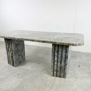 Table à manger vintage en granit, années 1970
