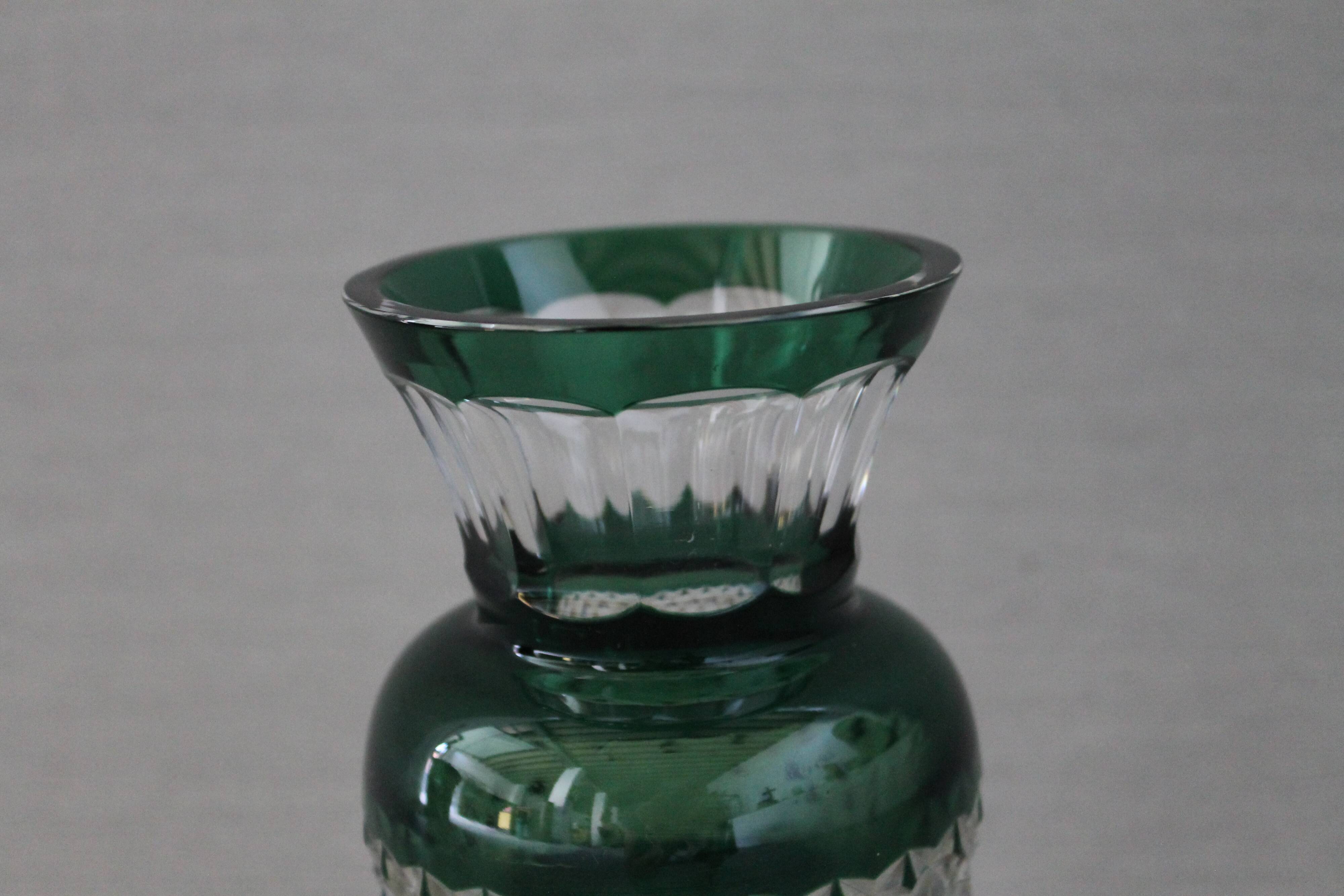 Val Saint-Lambert crystal vase, Gary model, cut in emerald green