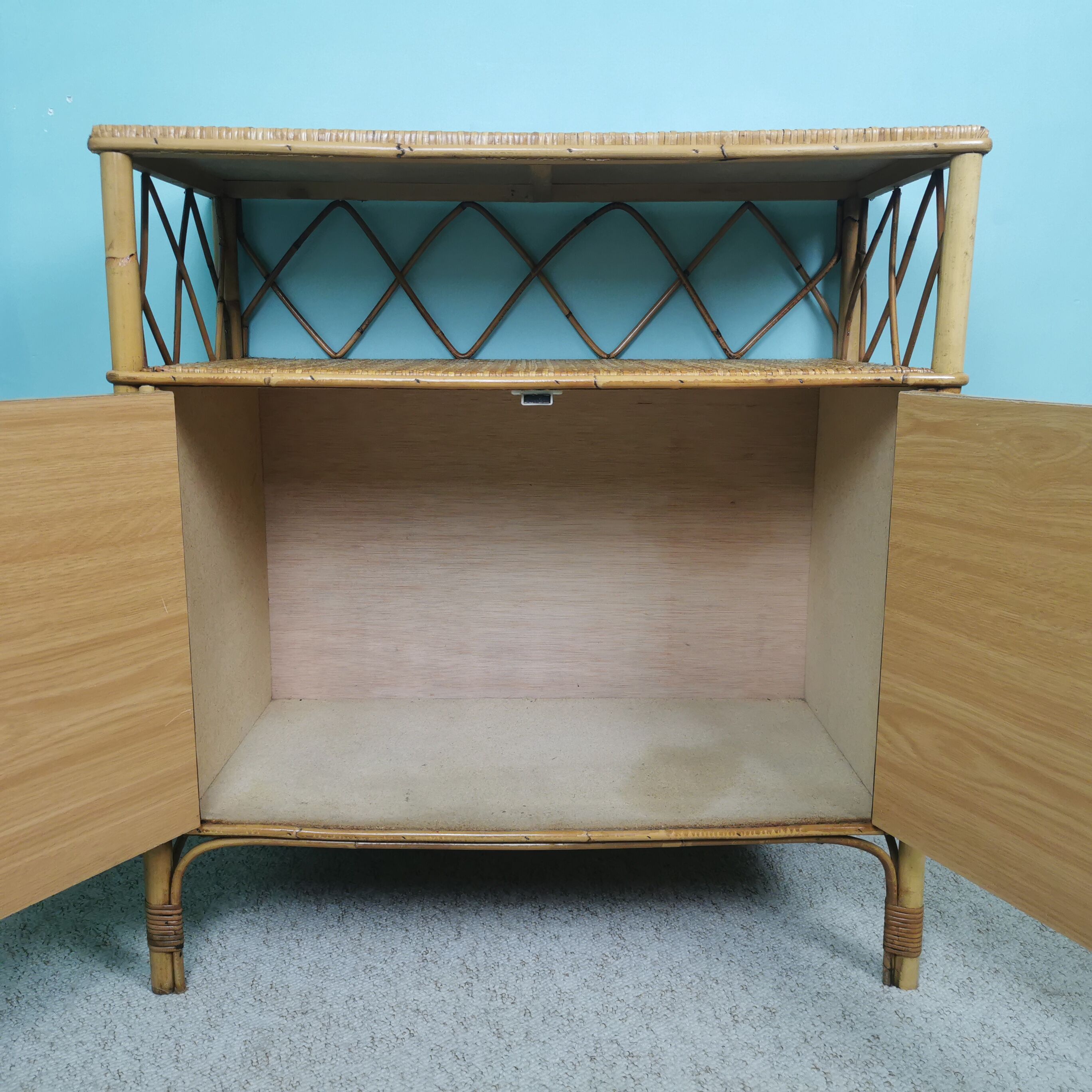 Rattan Buffet