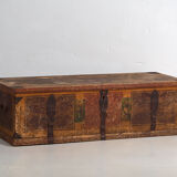 Coffre de mariage ancien d’art populaire (vers 1820)