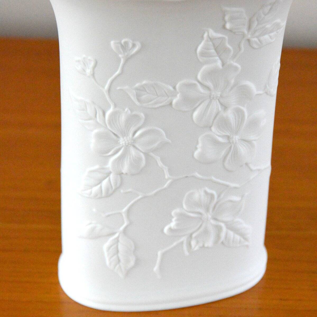 Porcelain / Faience / Biscuit vase by Ak Kaiser, Germany 1970