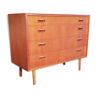 Scandinavian chest of drawers