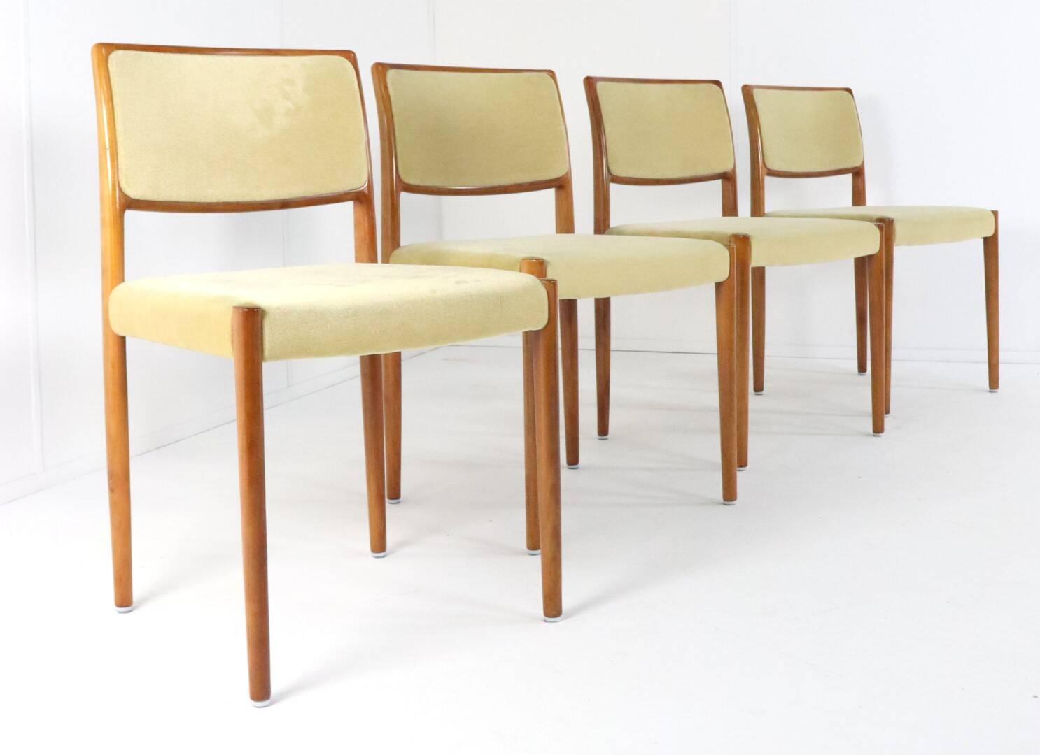 Set of 4 Niels O Möller model 80 chairs vintage danish design