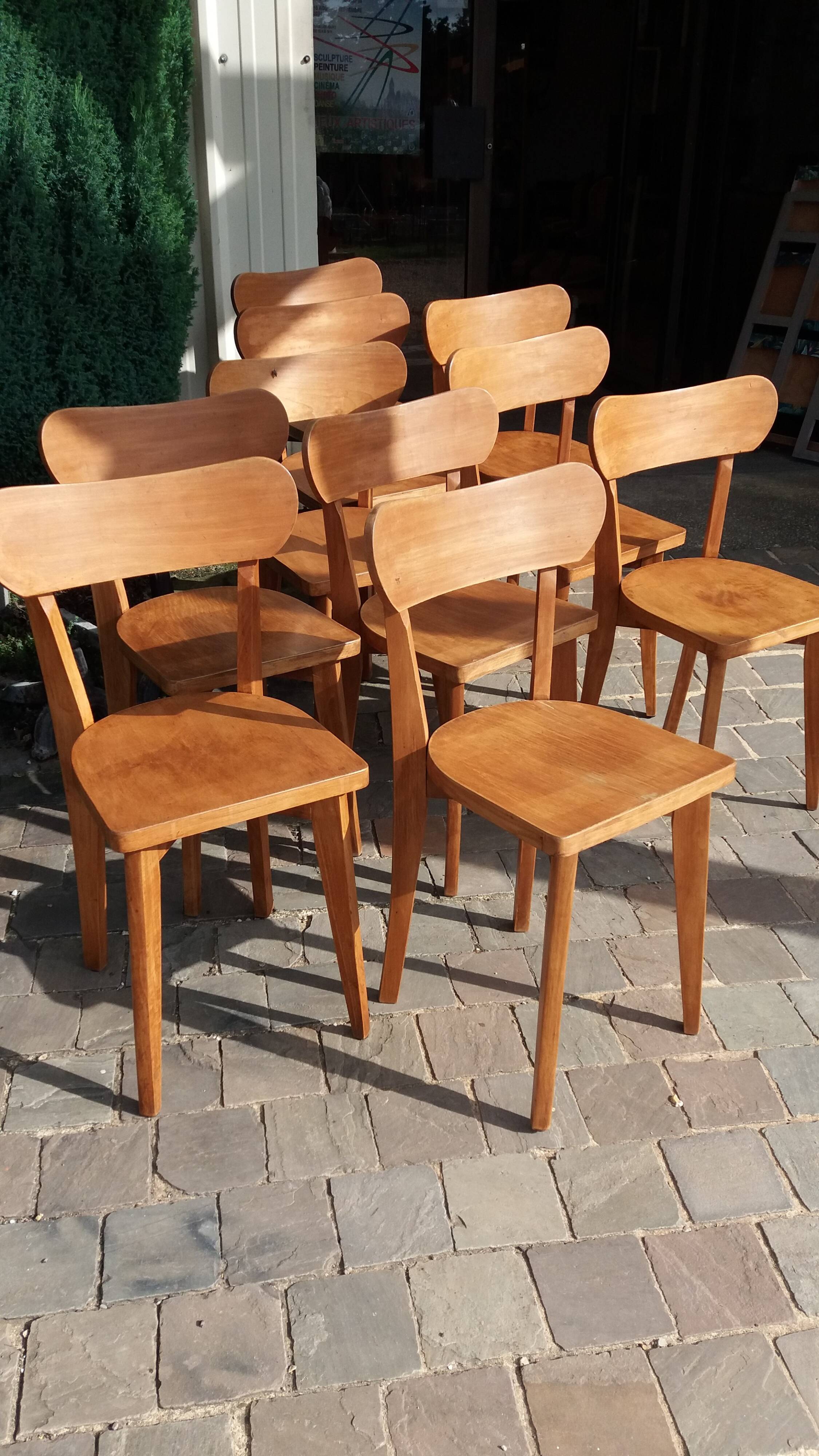 Set of 10 bistro chairs