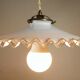 Suspension "monte et baisse" en opaline, années 40