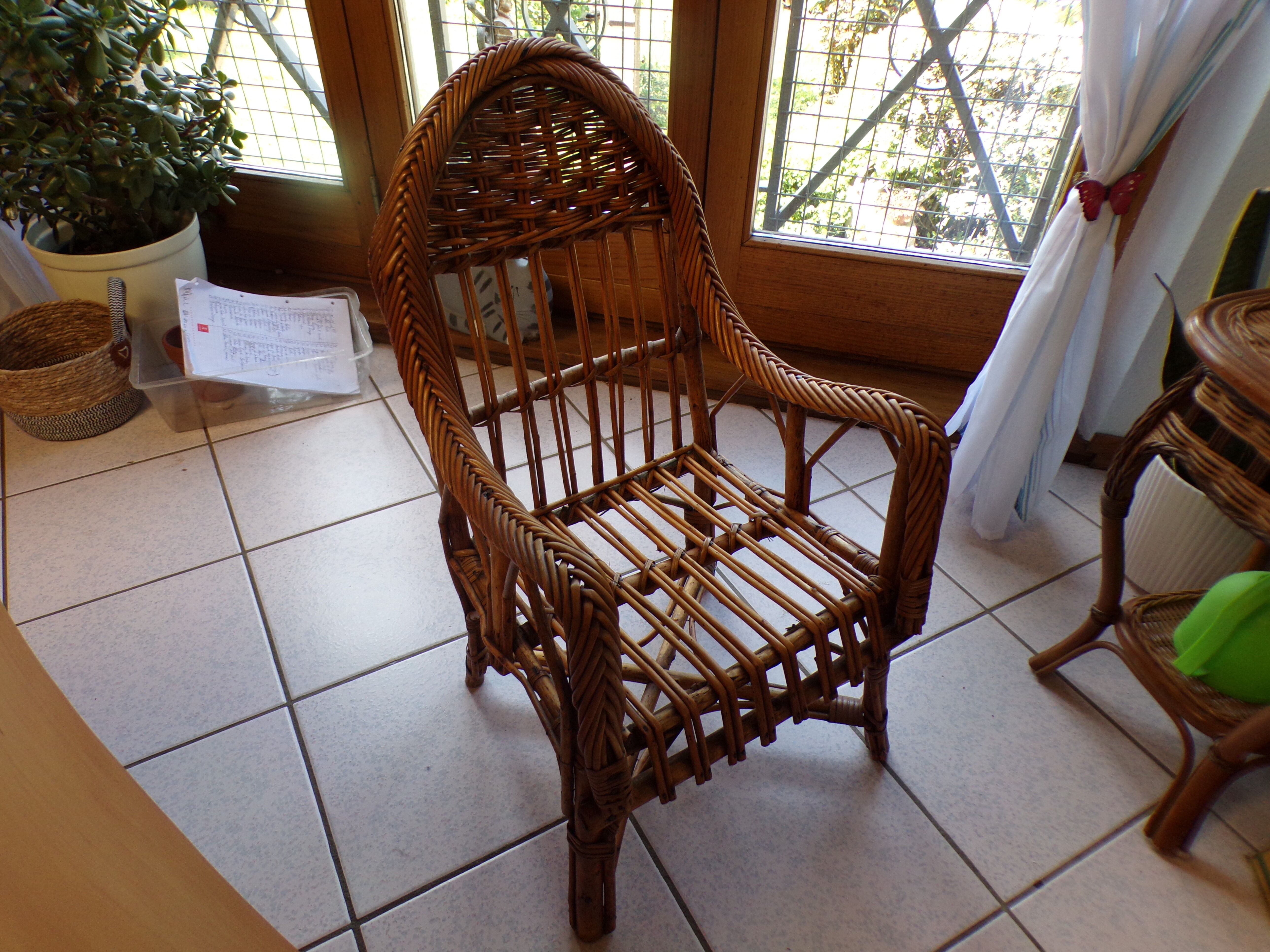 Chaise rotin enfant