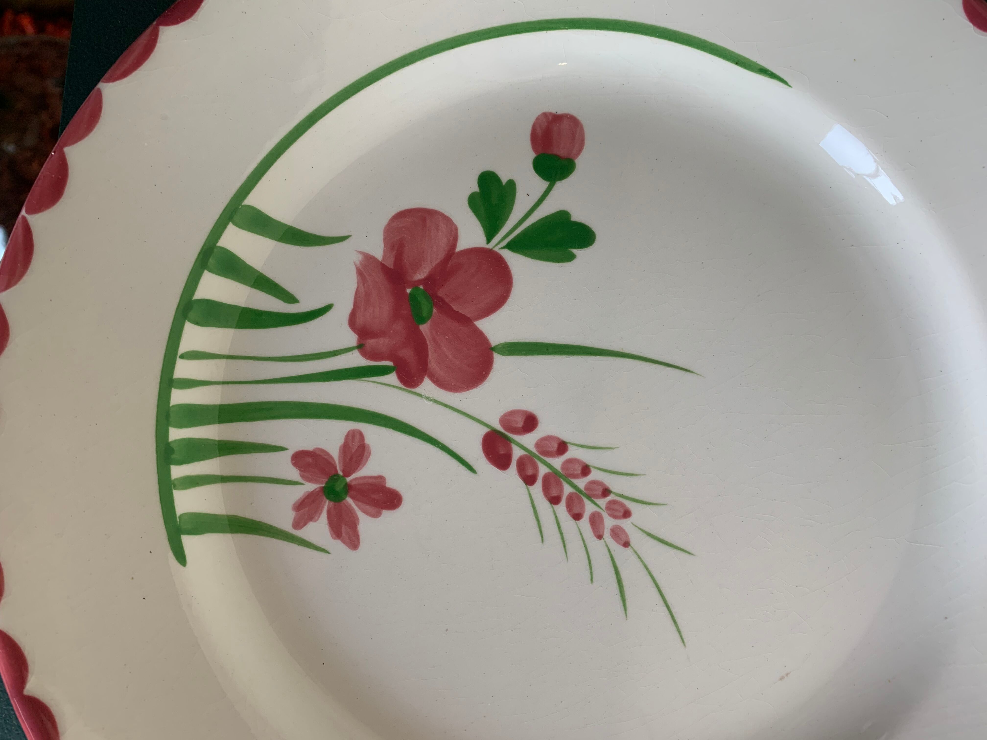 6 flat ceramic plates