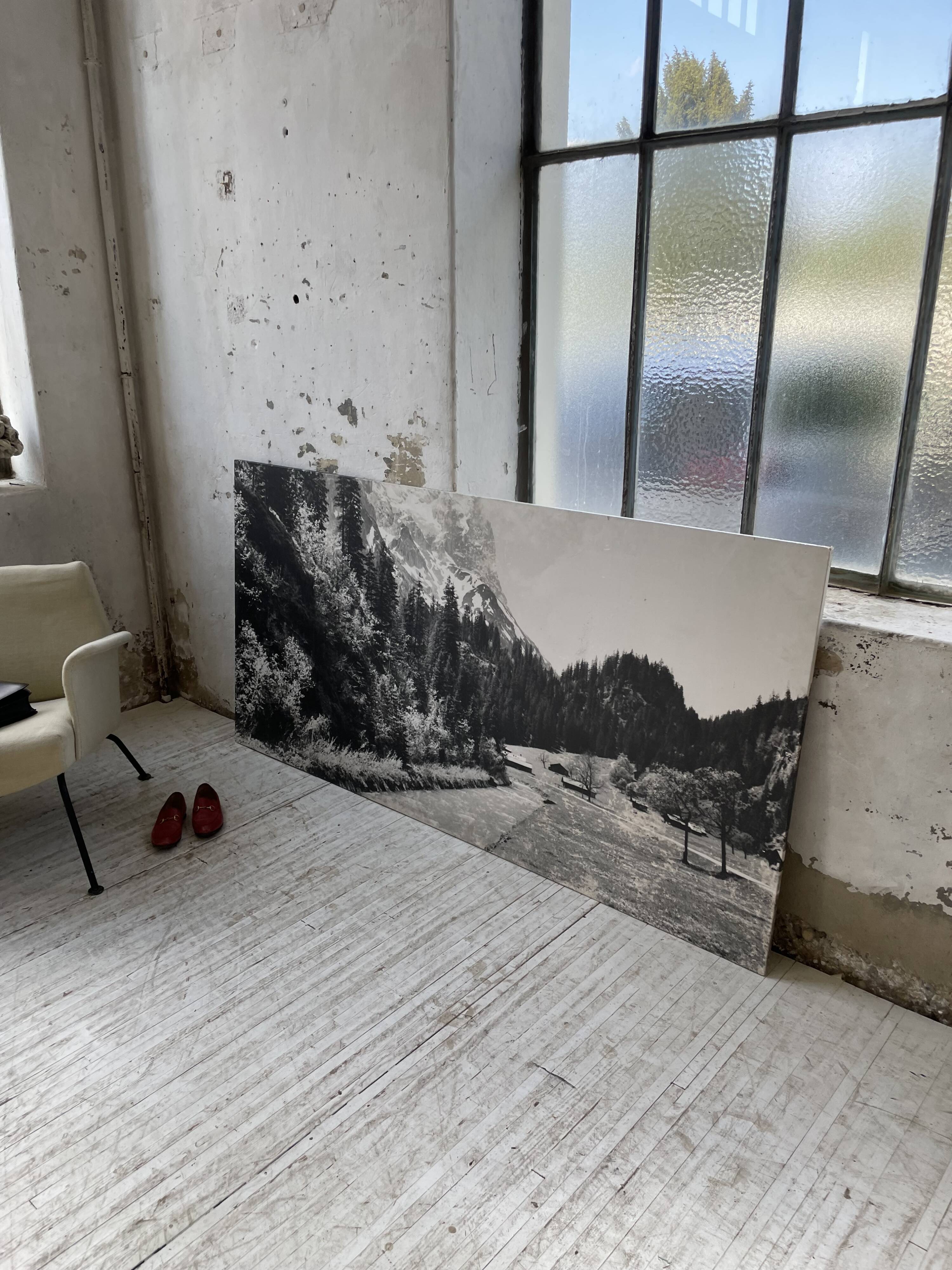 Old XXL black and white mountain photography