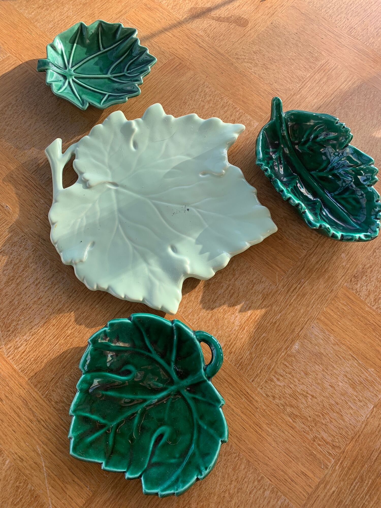 Set of 4 dishes empty pocket enamelled ceramic green lunetta vallauris leaf shape vallauris