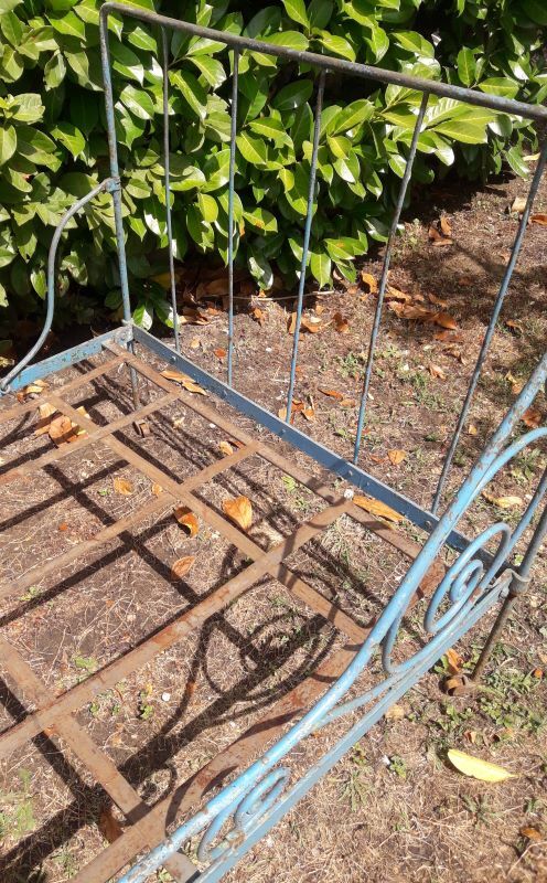 Folding iron bed XIX°