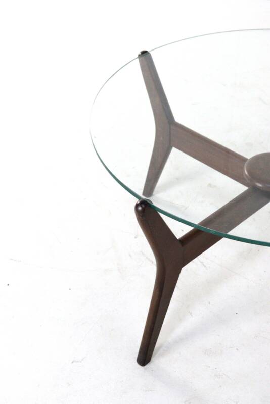 Round glass coffee table 'Summerseat'
