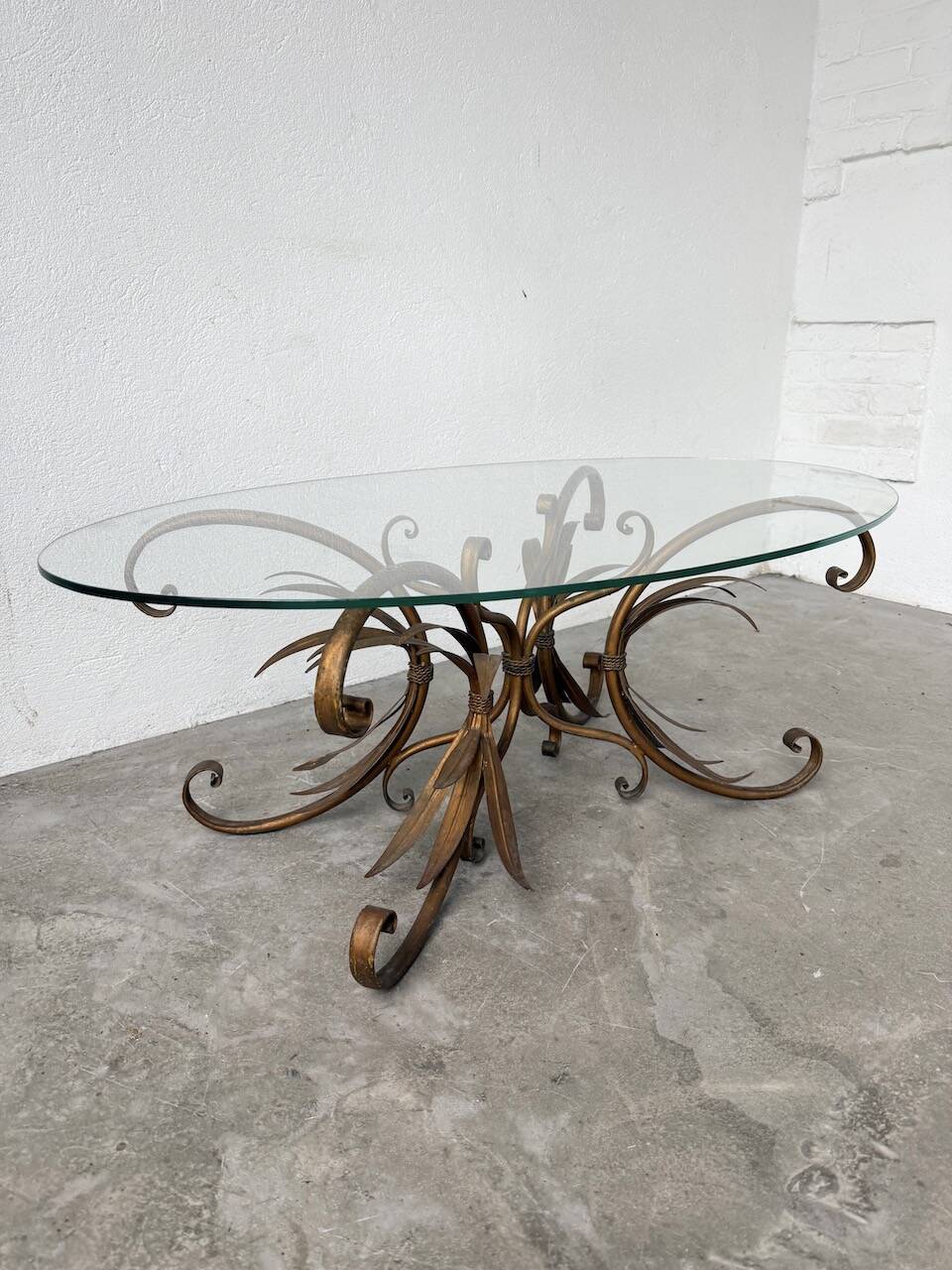 "ear" style coffee table