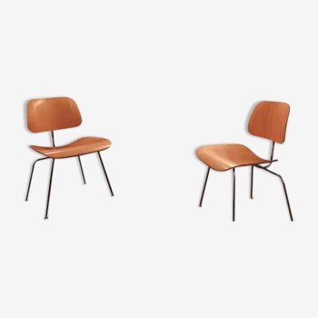 Paire de chaises DCM en frêne Eames éditées par Hermann Miller