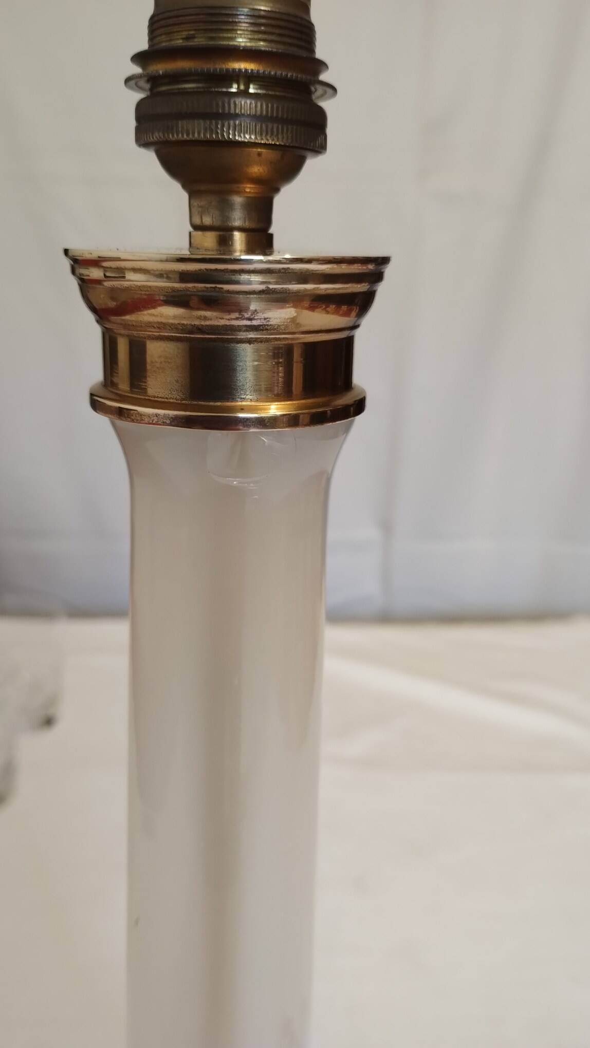 Desk or table lamp