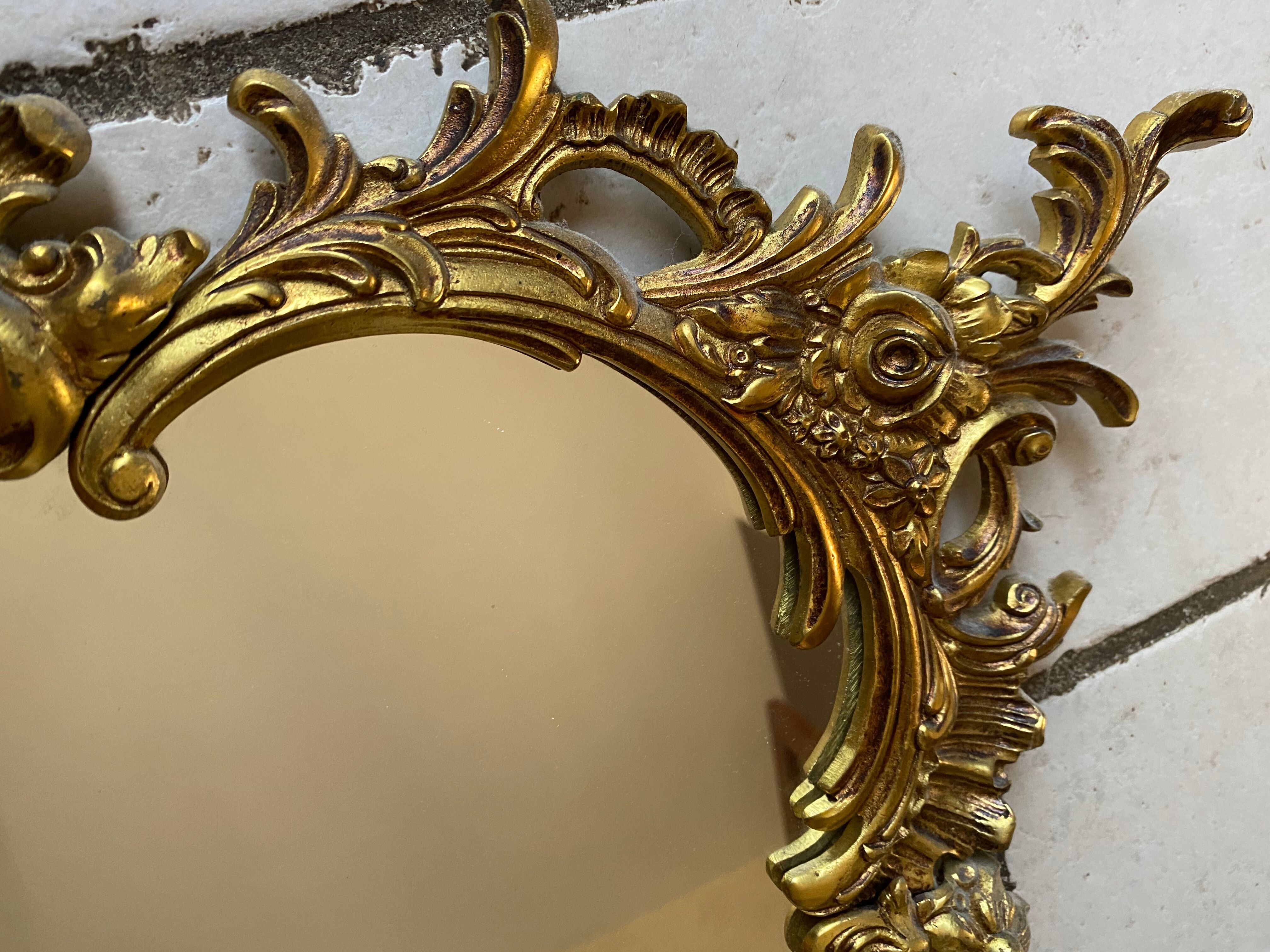 Miroir baroque rocaille en bronze doré