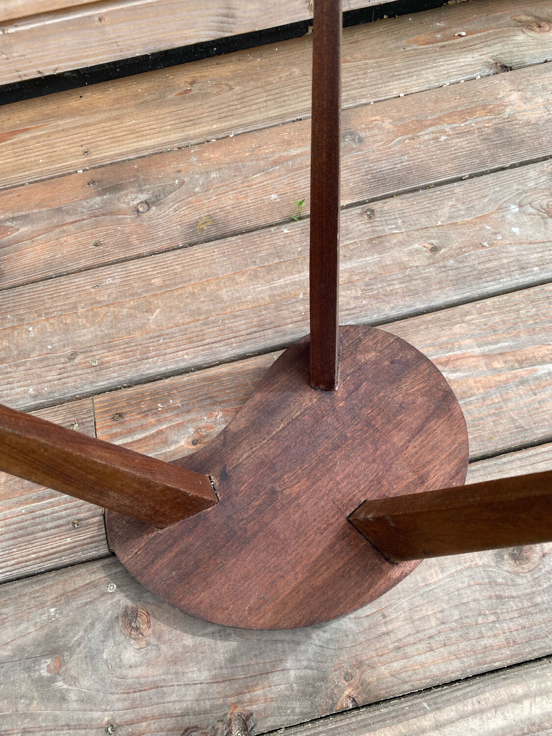 Teak stool in a bean shape