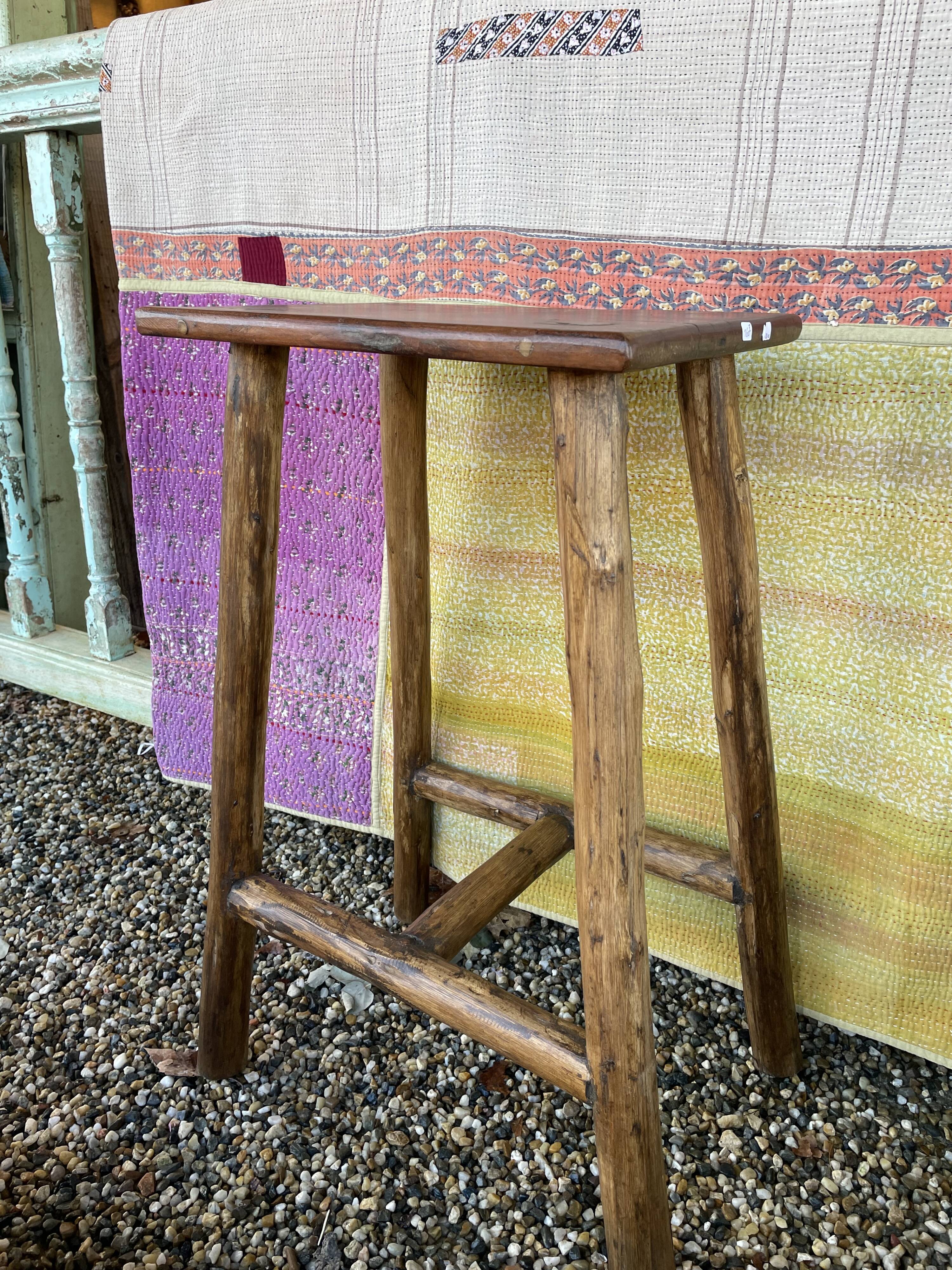 Tabouret haut en teck