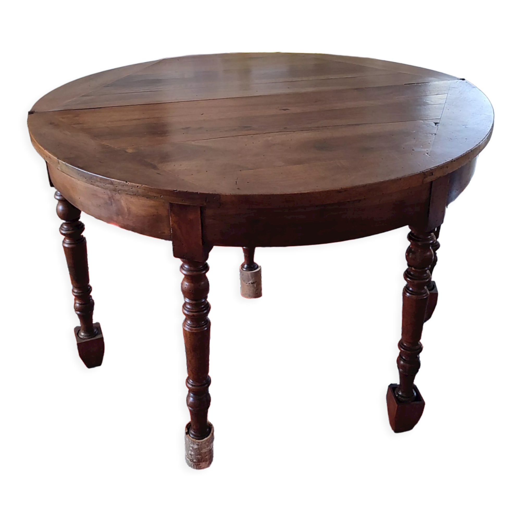 Round or half-moon oak table
