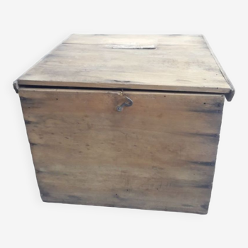 Wooden hat box