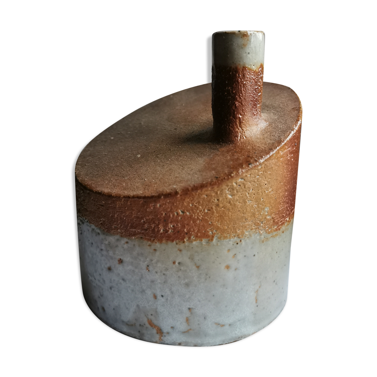 Vase in sandstone, free form, signed