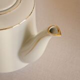 Selfish white porcelain teapot