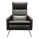 Fauteuil design en cuir noir par BoConcept