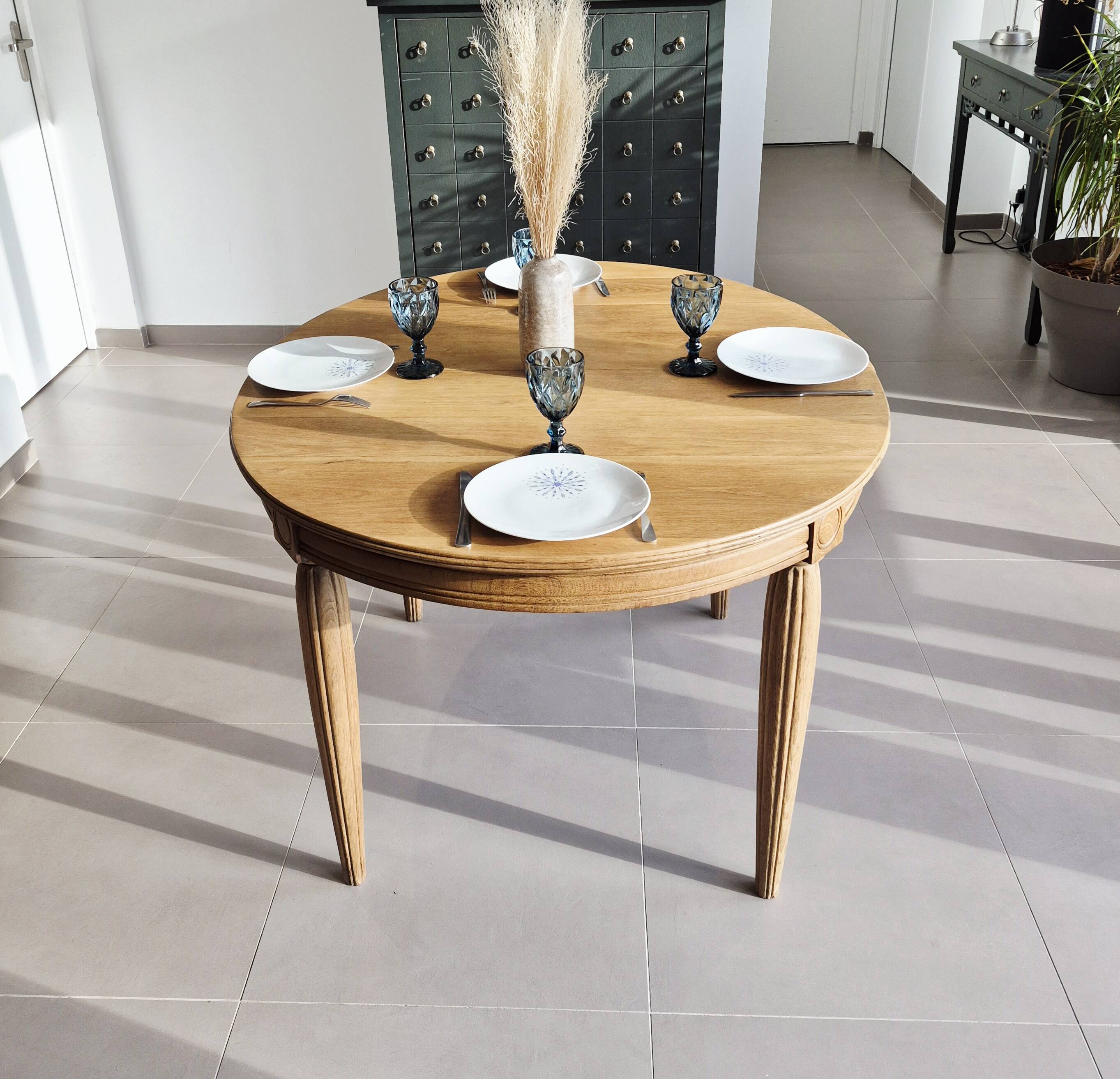 Art Deco round table