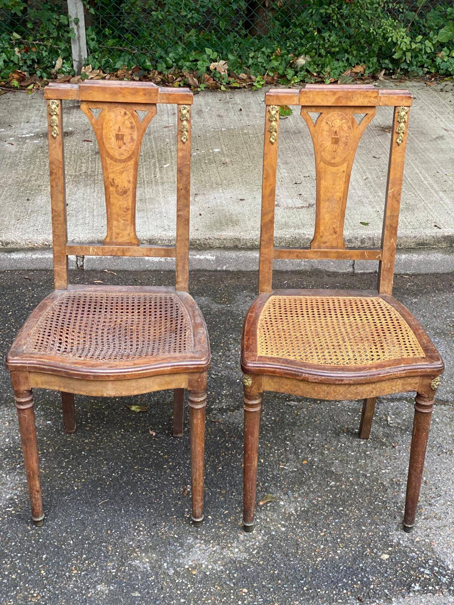 2 Art Deco chairs from the 1930s, made of solid wood with caning.