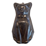 Cat shaped cake mold