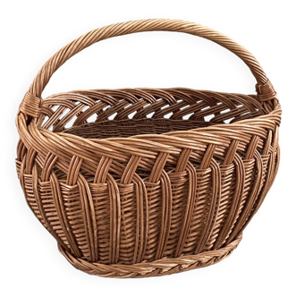 Wicker market basket