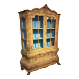 Old Dutch-style display cabinet