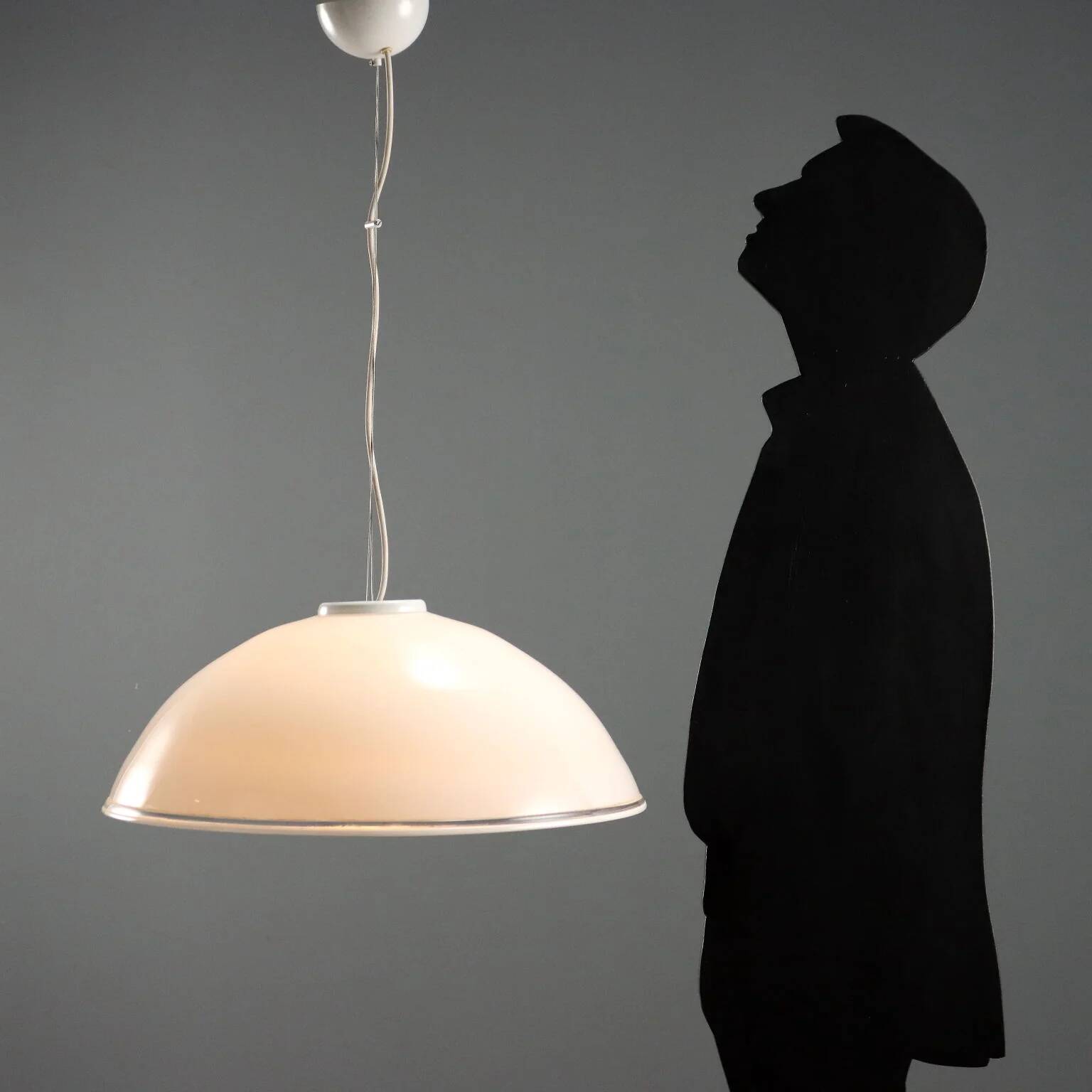 Vintage iGuzzini lamp in methacrylate, Italian design, 1970s.