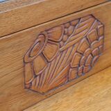 Art Deco hairdresser with bevelled mirror