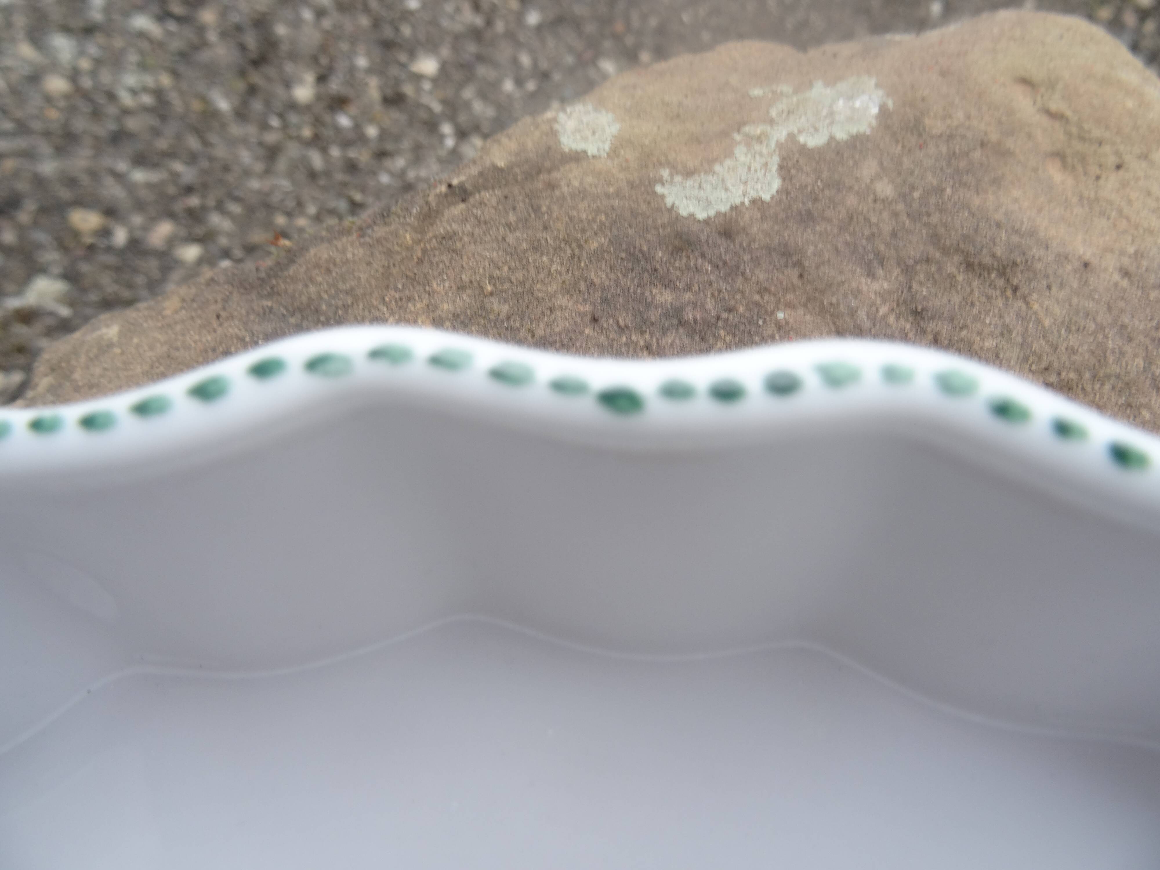 Hand-painted pie dish