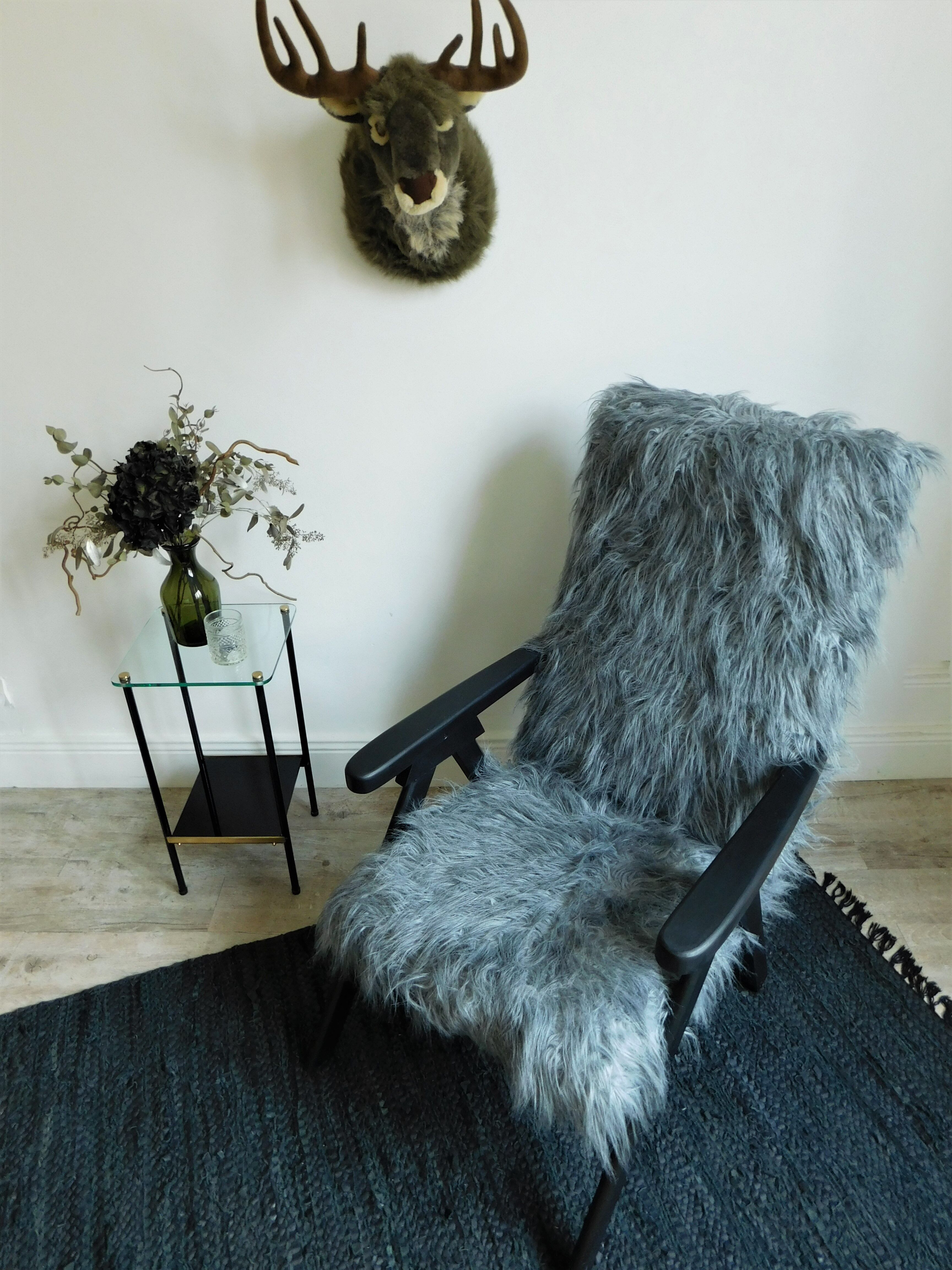 Fauteuil scandinave en fourrure