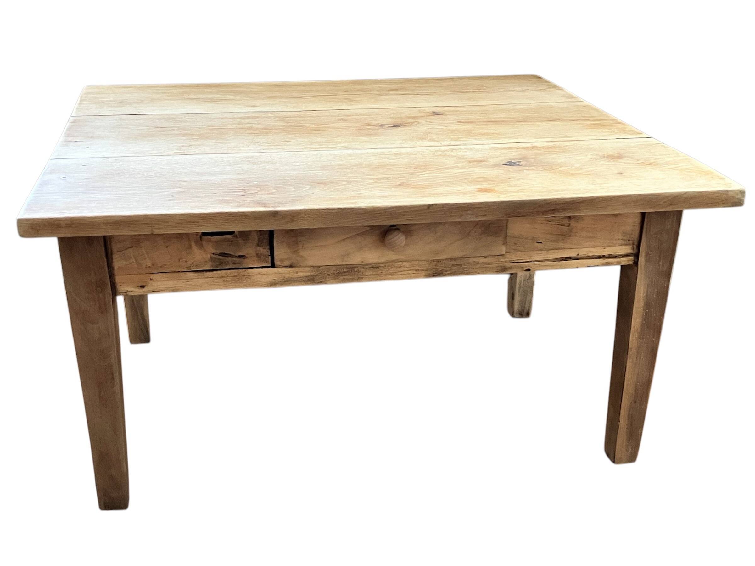 Table basse de ferme