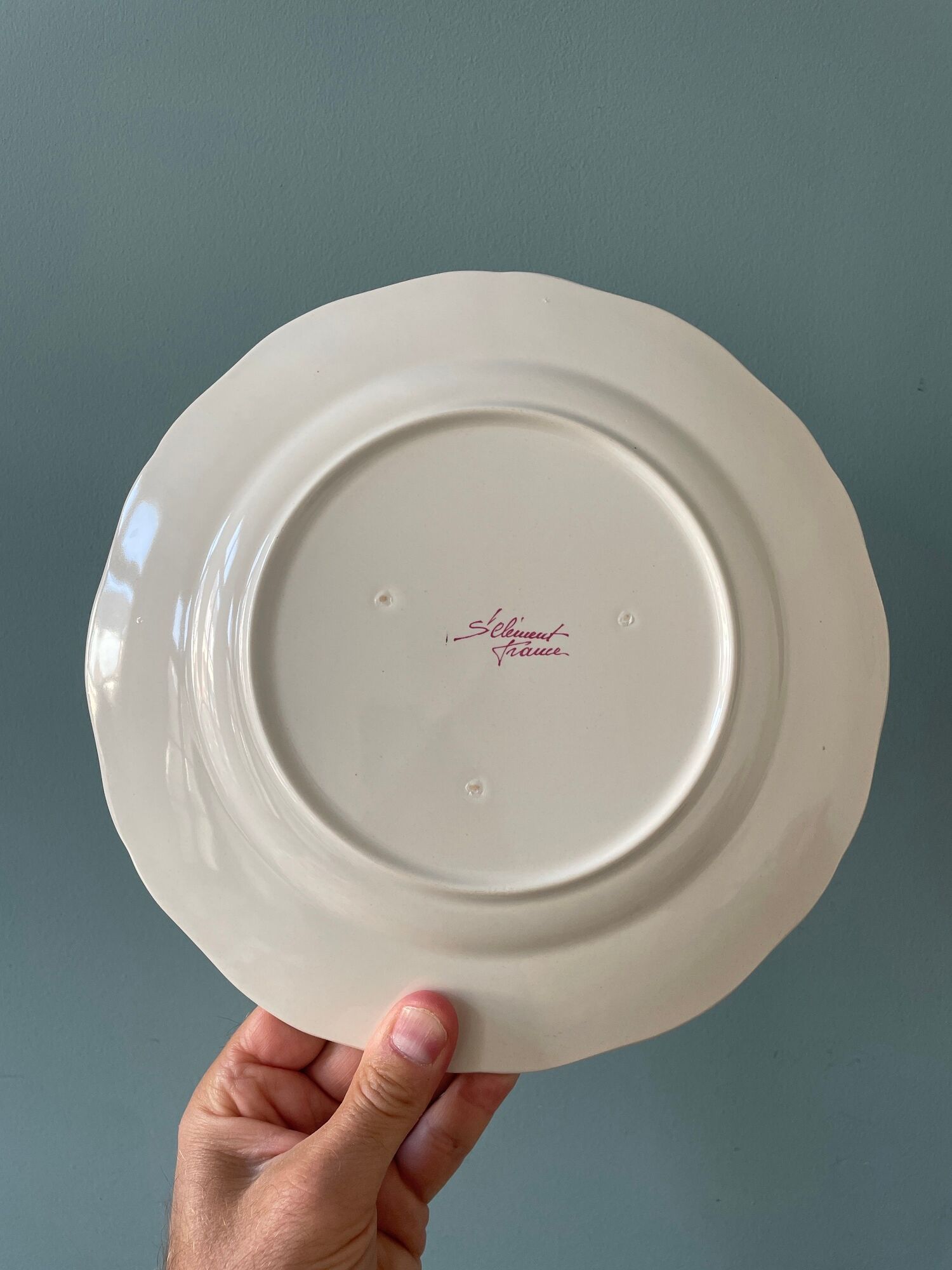 Series of 11 old flat plates Saint Clément France