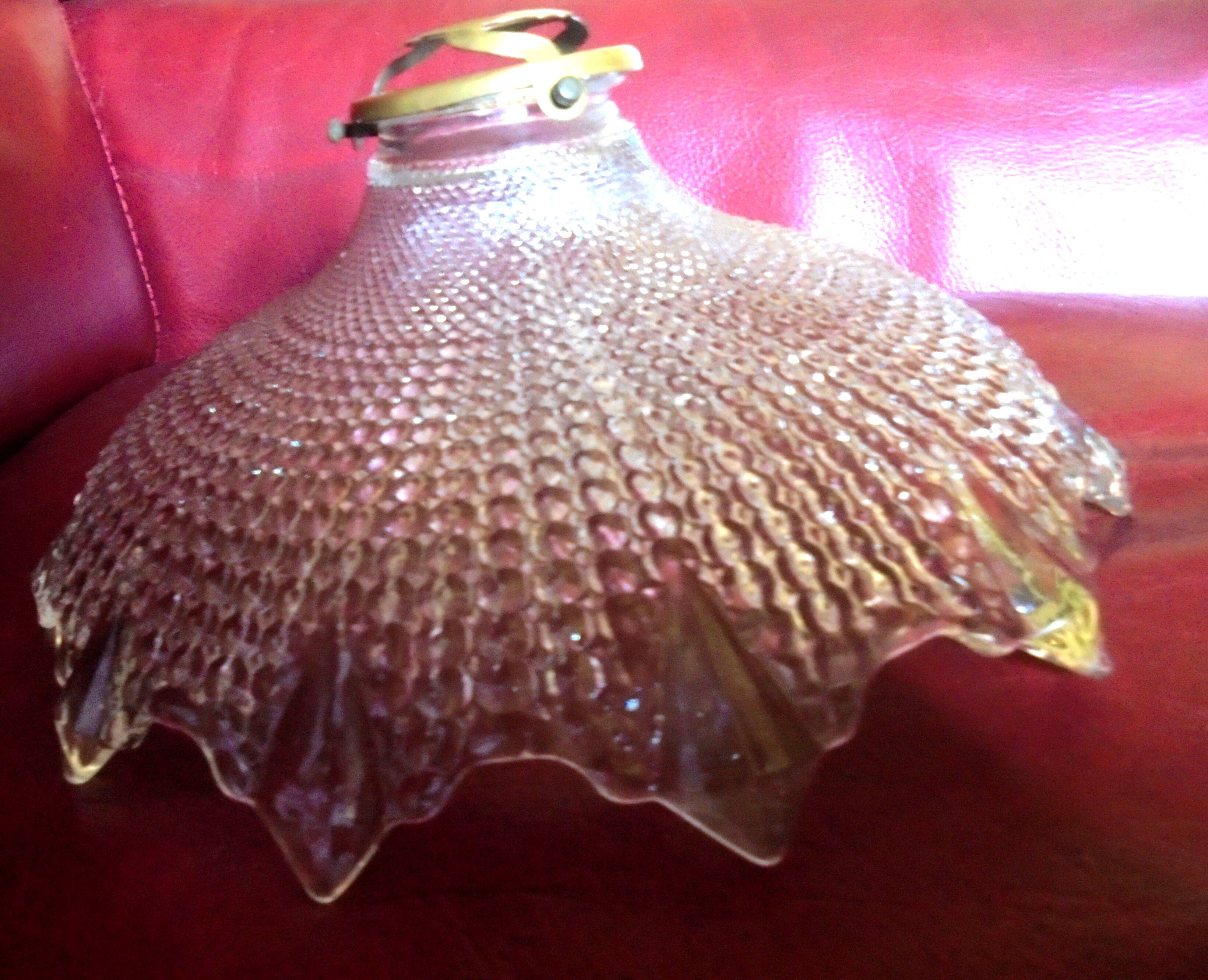 Suspension en verre taillé avec sa griffe 1950