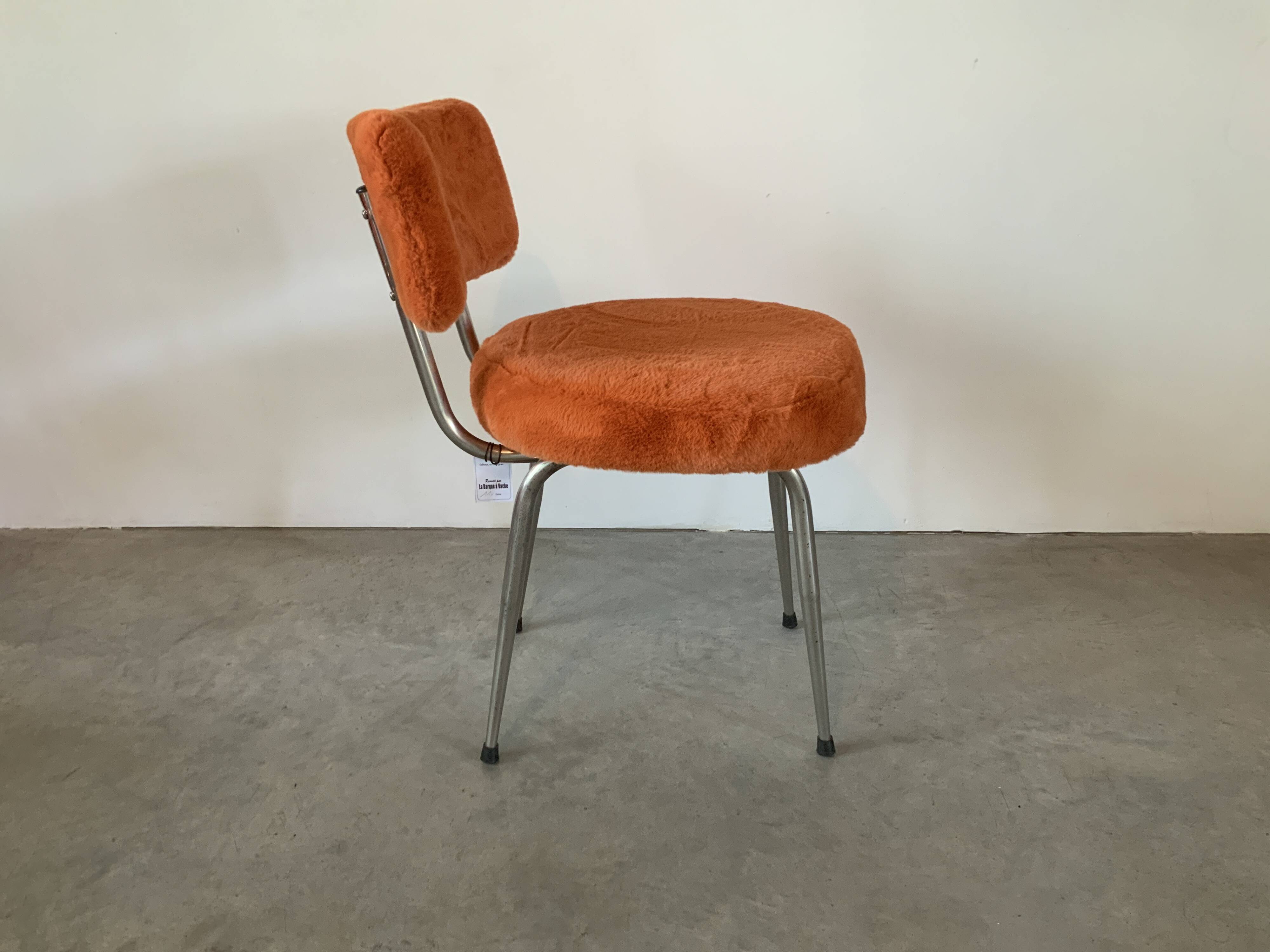 Orange shaggy chair 60