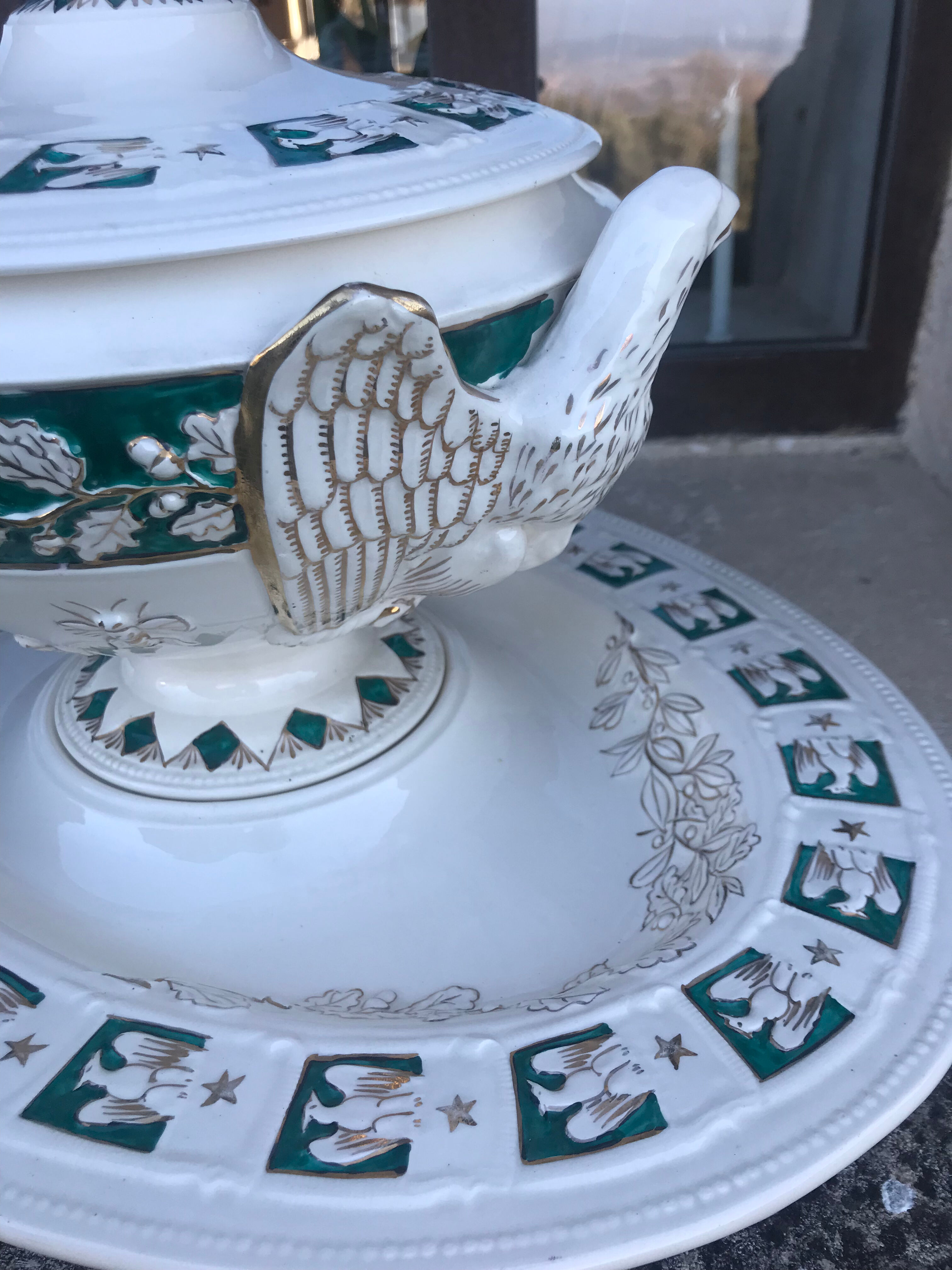 Soup bowl and serving dish empire style