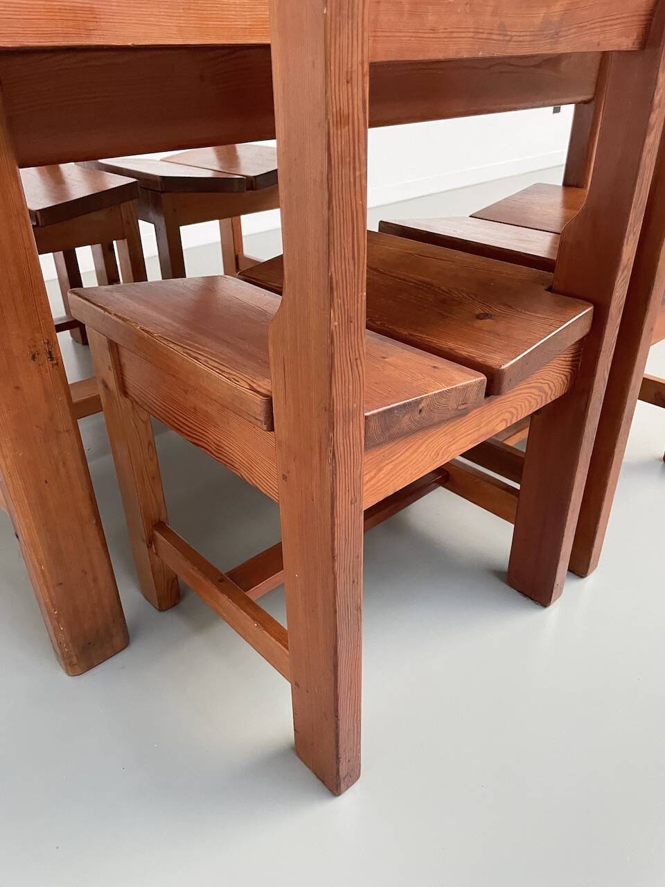 Set of table and 4 chairs, 60s mountain furniture