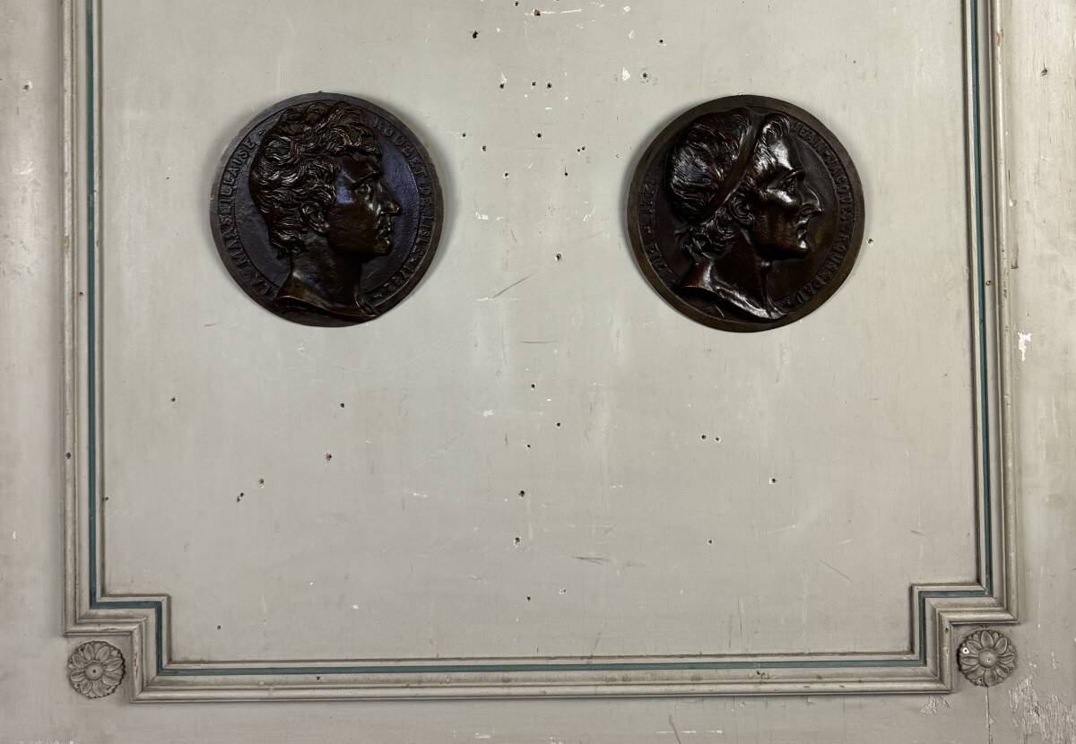 Pair of bronze medallions, Rouget de Lille and J.J. Rousseau