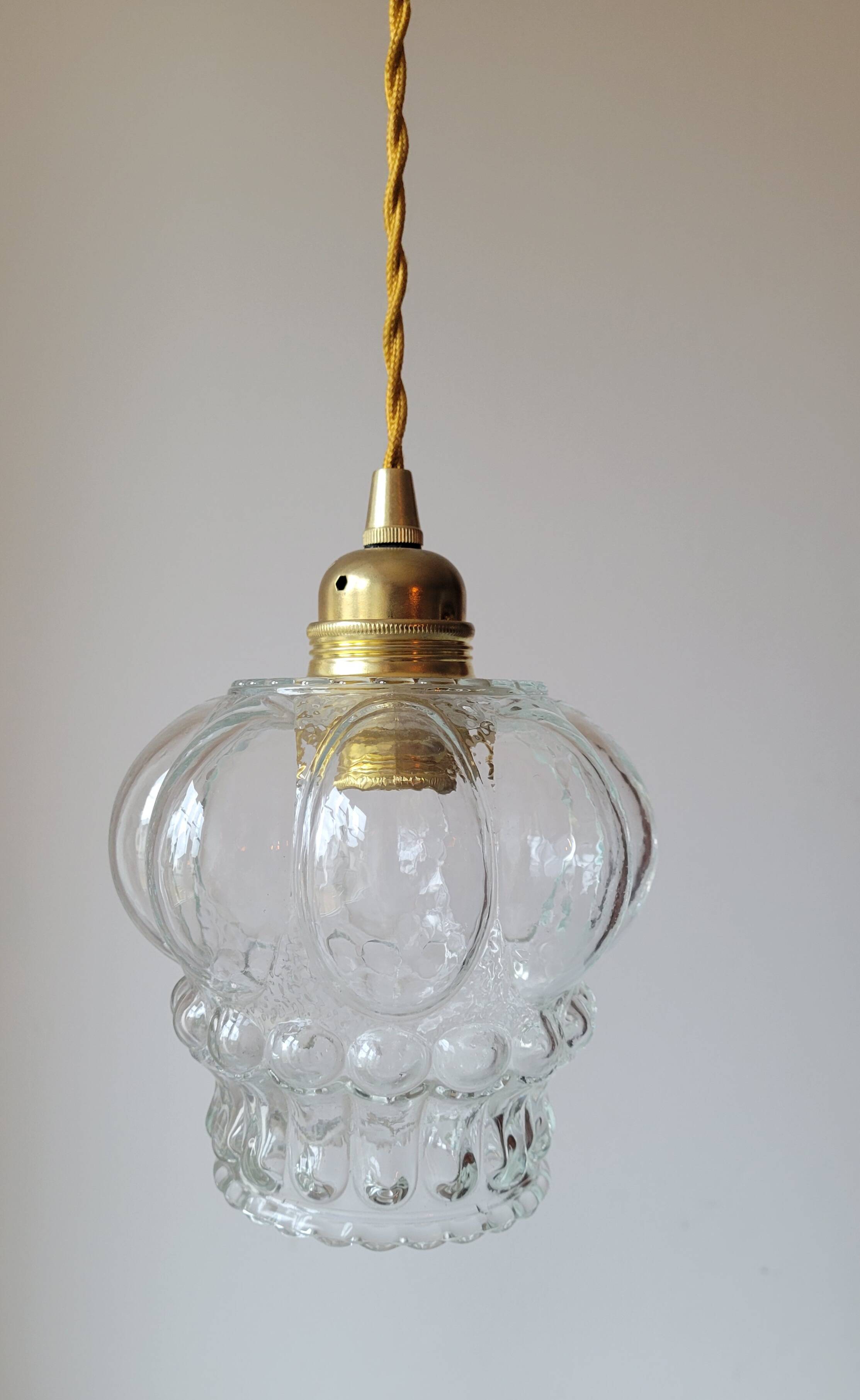 Molded glass pendant light